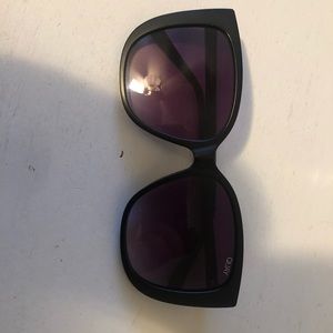 Used quay ever after 125 women’s sunglasses